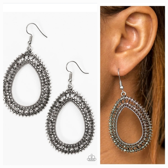 AWARD SHOW SPARKLE SILVER EARRINGS